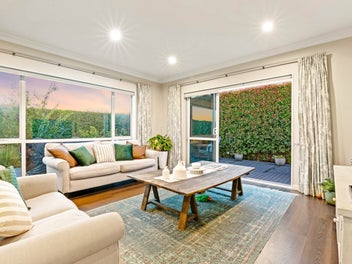 Grand Home- Seaviews
