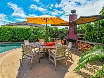 Stunning Oasis with sleepout! Offers invited!