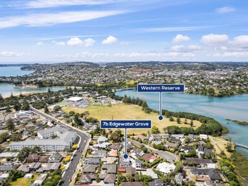 Fabulous Family Living In Orewa