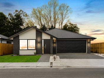 183M2 Floor area - setting the standard on size!