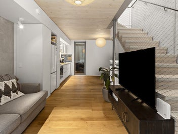 FREEHOLD HOME & INCOME TOWNHOUSE - CENTRAL CITY