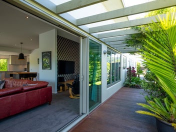 Executive Living with Convenience and Privacy