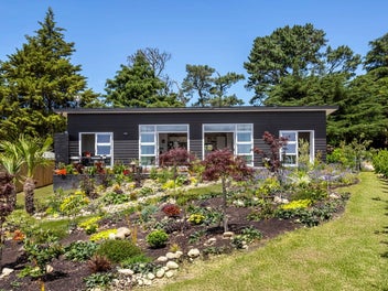 Gardens, views, and modern comforts
