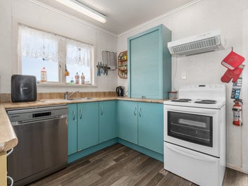 1960s Brick Beauty - Must Sell!