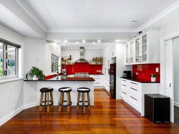 Spacious family haven in prime location