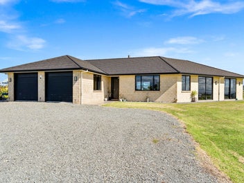 Luxury Living with Panoramic Views