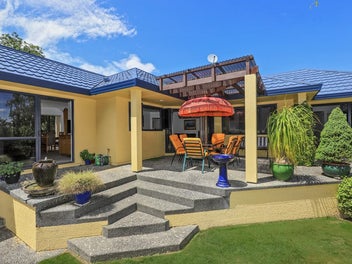 MASTER BUILDERS AWARD WINNING HOME!