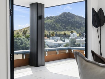 Penthouse perfection in dream locale