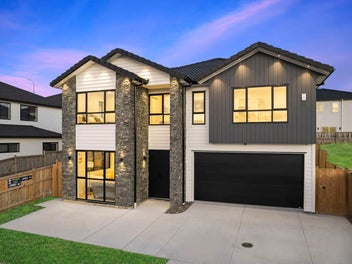 Stunning and Beautiful 7- Bedrooms Home!