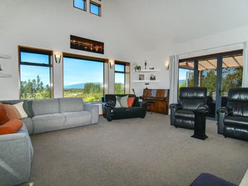 Escape to Tranquil Luxury Living