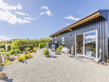 Spectacular canvas awaiting your dream home
