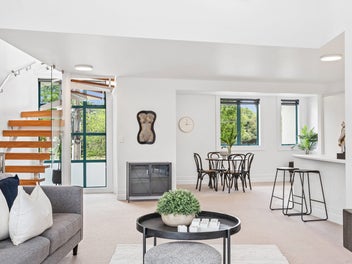 Seamless Contemporary Living