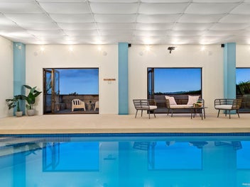 SHEDDING, CLOSE TO TOWN + INDOOR POOL!