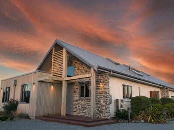 Modern comfort in prime Location, act today