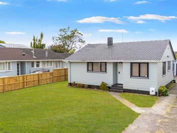 URGENT SALE REQUIRED - FULLY RENOVATED