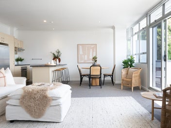 Apartment living – central location