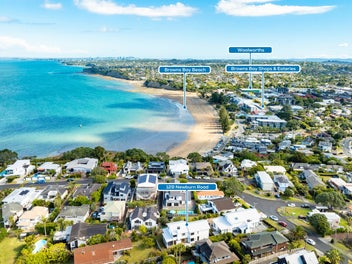 Waiake Bay Contemporary Home With Sea Views!