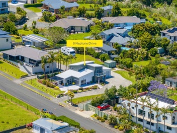 Neptune's Haven - Coastal Living at Its Finest
