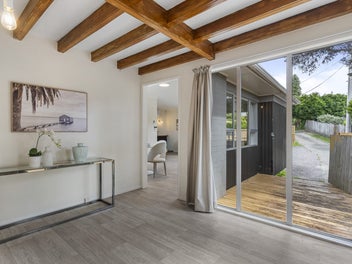 Final 2 Weeks to Sell Before Renting - Act Now!