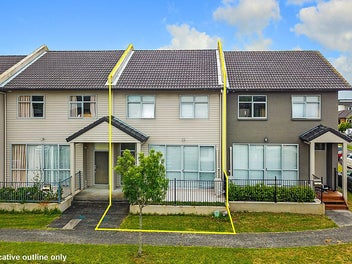 Freehold 3 bedroom townhouse
