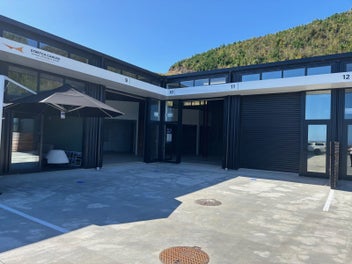 Image 1 of 6