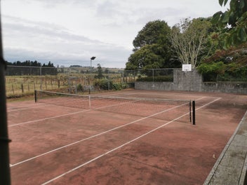 Any one for tennis! Lifestyle block with sea views
