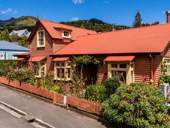 Spacious, elegant and full of character
