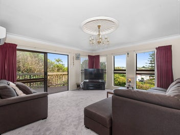 Spacious Townhouse with Views and Location!