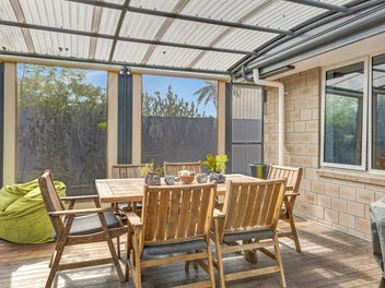 Dream Home on Disraeli