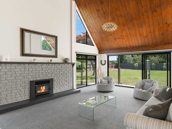 Central and Modern with Subdivision Consent