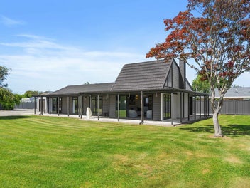 Central and Modern with Subdivision Consent