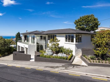 Prime Roslyn: Beautifully renovated