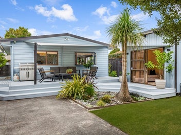 A World of Your Own - Secluded Sunny Sanctuary