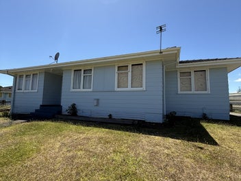 Image 1 of 18