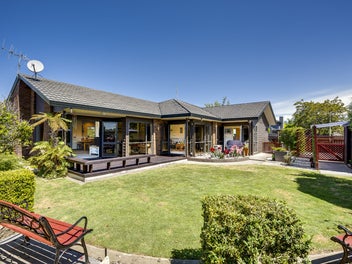 Bring all Offers - Vendors Relocating!