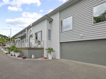 Exceptional Beachside Buying!