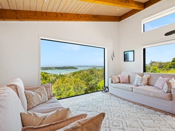 Breathtaking Parua Bay