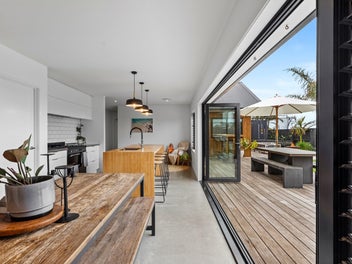 Lavished with space, Location & Lifestyle