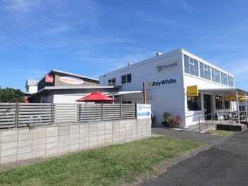 Image 1 of 6