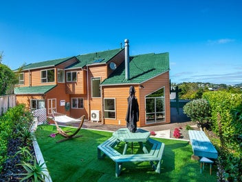 Large Family Home with Self-Contained Flat