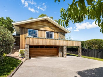 Westlake Zoned-Lock up & Leave with Double Garage