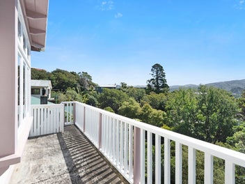 5-bedroom character home with sun and views