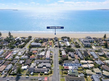 Position And Potential By The Beach !