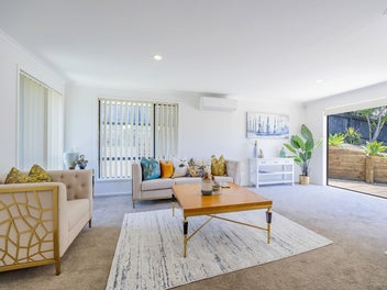 Charming Brick & Tile Single-Level House in t...