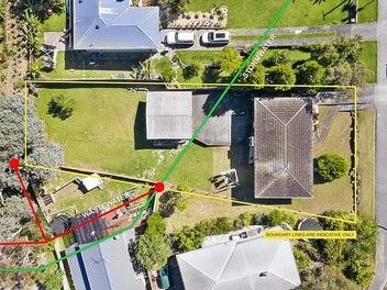 Do-up on 809m2 with development plans
