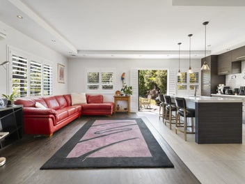 Exceptional lifestyle property - two homes!