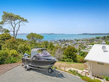 Panoramic Views & Home & Income!