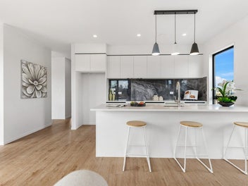 Brand New Modern Family Home - Spacious & Stylish