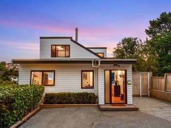 PRICED TO SELL! Family Home in Quiet Cul-de-Sac