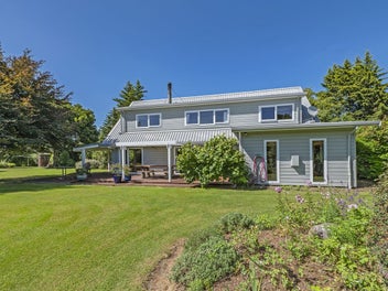 Spacious Living, Idyllic Setting